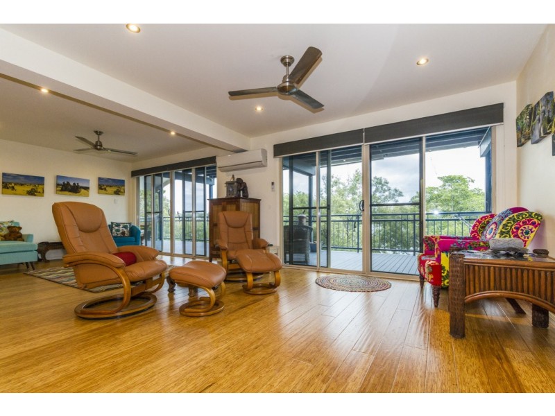 20 Calm Waters Crescent, Macleay Island QLD 4184