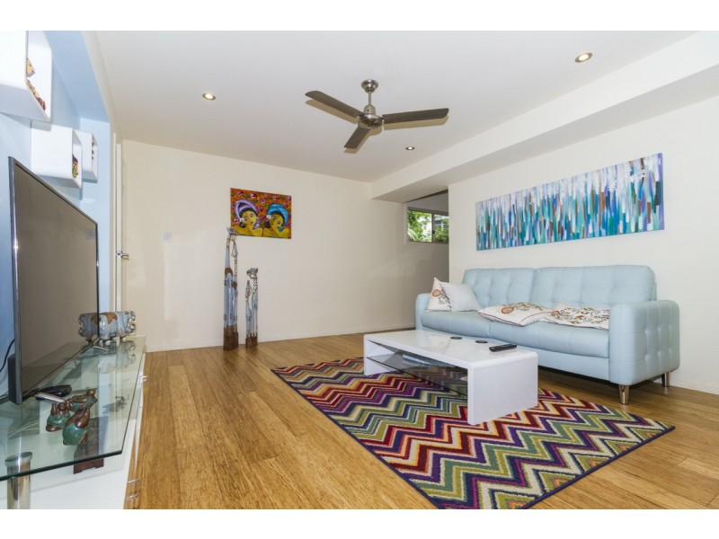 20 Calm Waters Crescent, Macleay Island QLD 4184