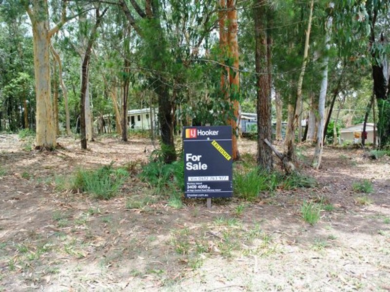 2 Baracoota St, Macleay Island QLD 4184