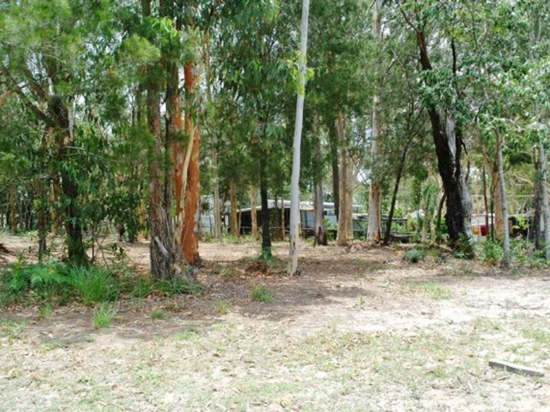 2 Baracoota St, Macleay Island QLD 4184