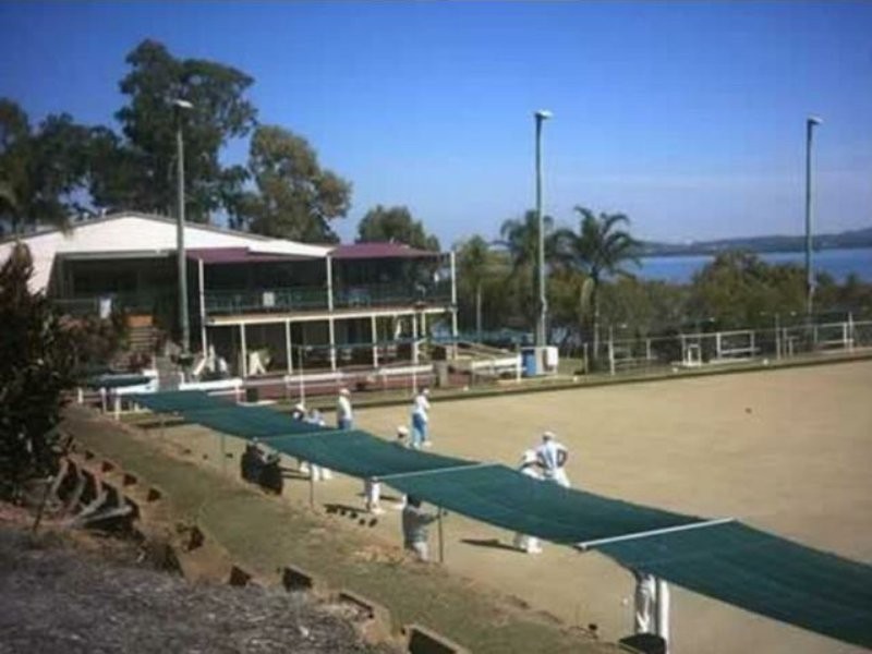 2 Baracoota St, Macleay Island QLD 4184