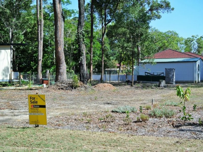 21 Pecan Street, Macleay Island QLD 4184