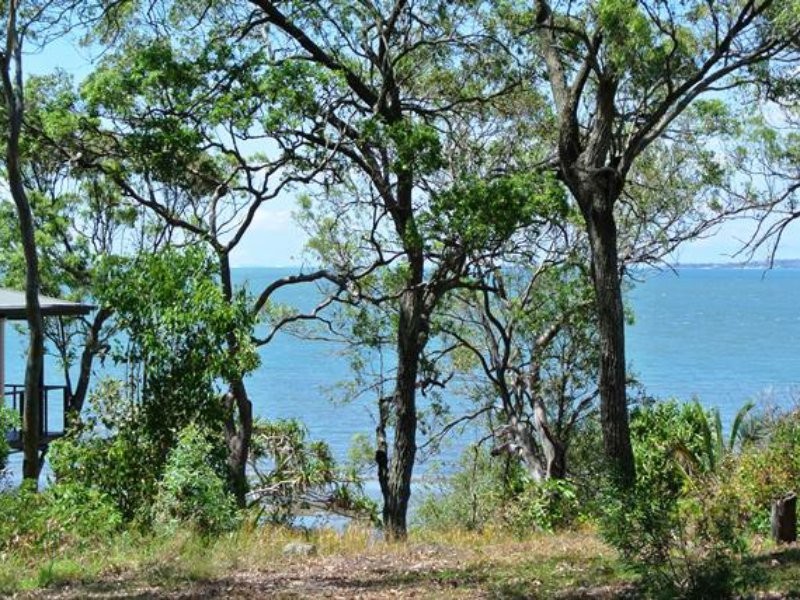 94 Beelong St, Macleay Island QLD 4184