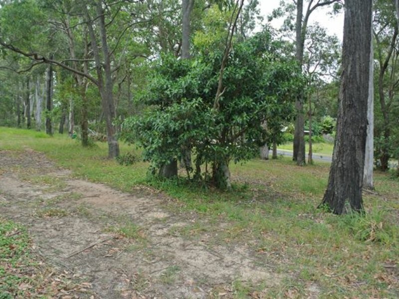 94 Beelong St, Macleay Island QLD 4184