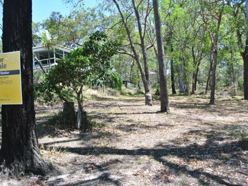 94 Beelong St, Macleay Island QLD 4184