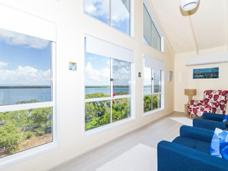14 Emily Crescent, Macleay Island QLD 4184