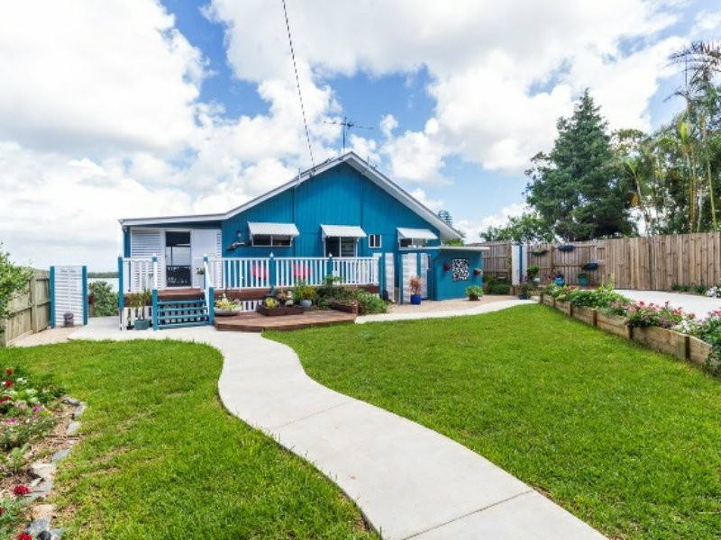 14 Emily Crescent, Macleay Island QLD 4184