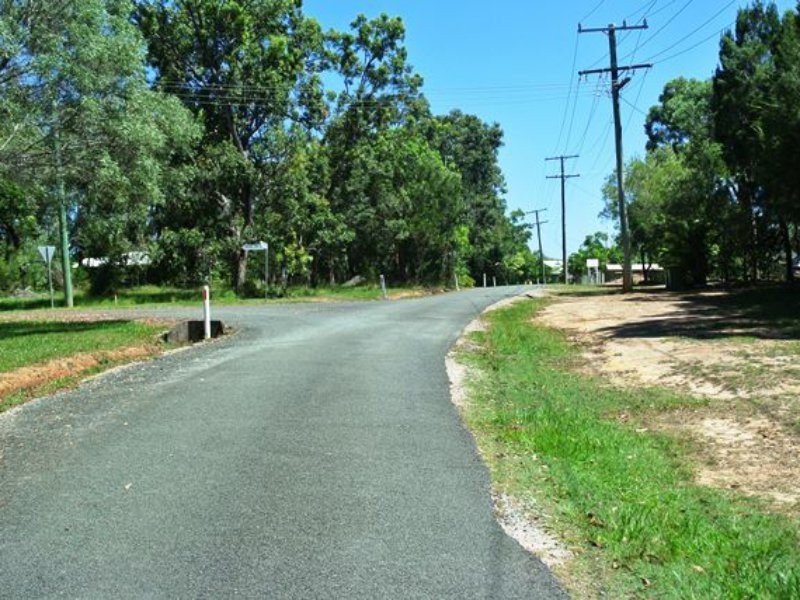 32 Calm Waters Crescent, Macleay Island QLD 4184