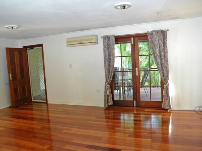 9 Aruma Street, Macleay Island QLD 4184