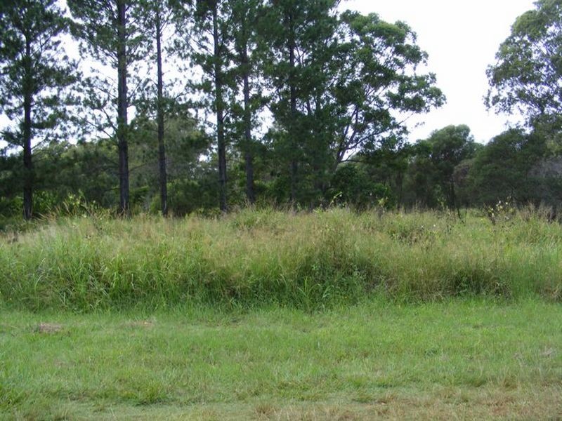 8 Jordan St, Macleay Island QLD 4184