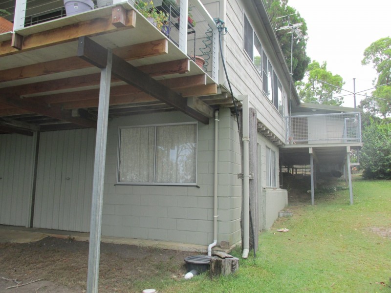 11 Zelma, Macleay Island QLD 4184