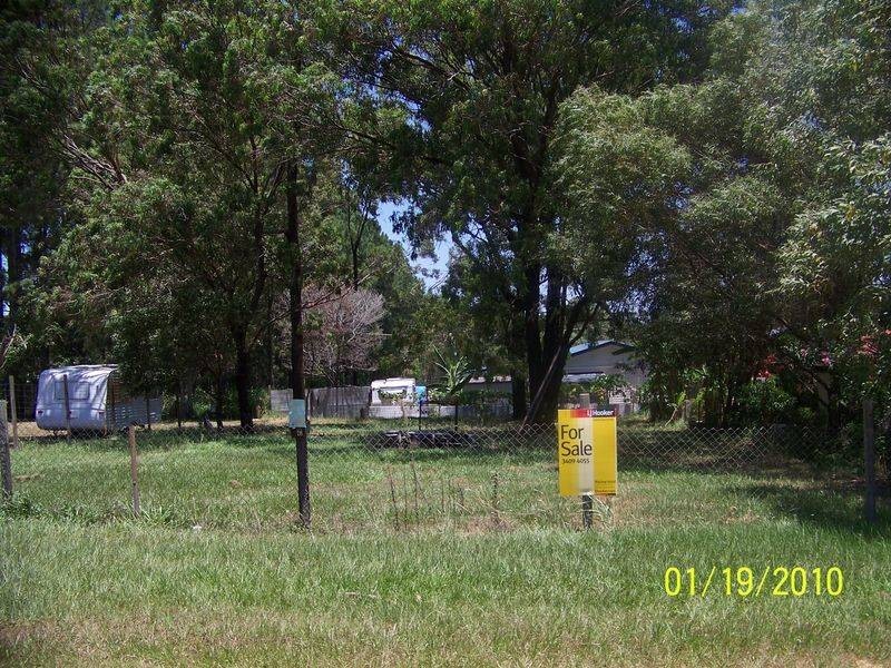 16 Cooee Crescent, Macleay Island QLD 4184