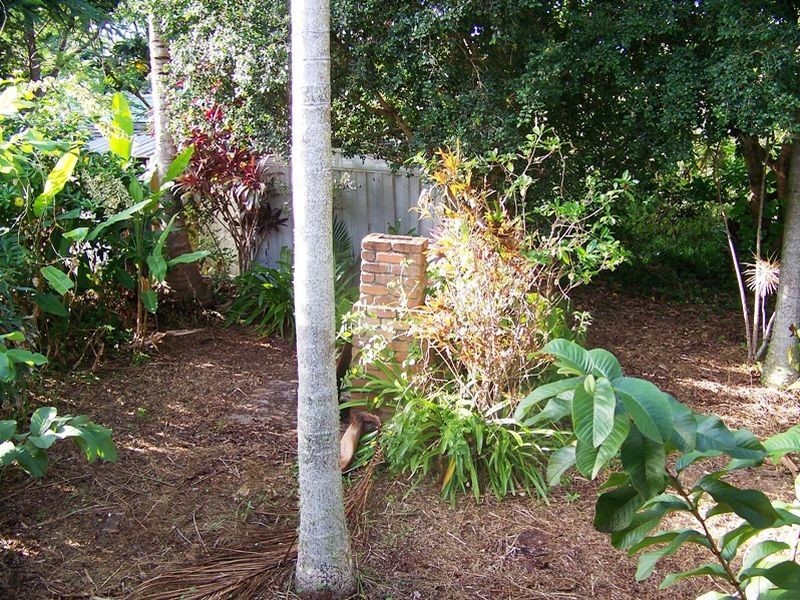 8 Michael Avenue, Lamb Island QLD 4184