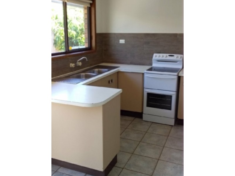 135 Cane Street, Redland Bay QLD 4165