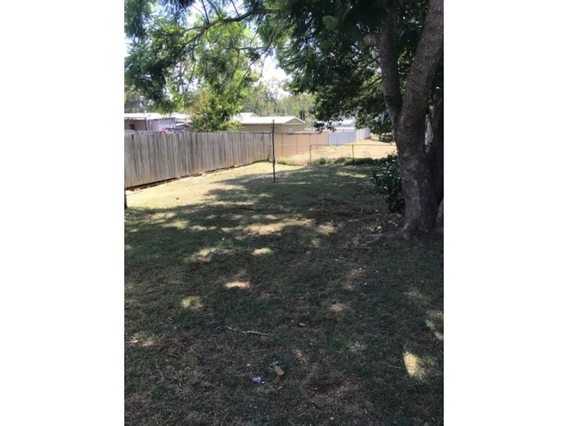 135 Cane Street, Redland Bay QLD 4165
