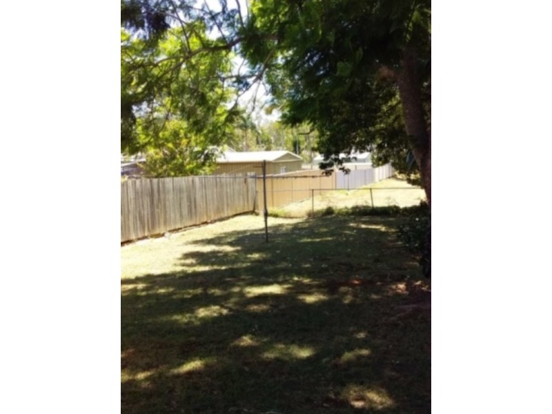 135 Cane Street, Redland Bay QLD 4165