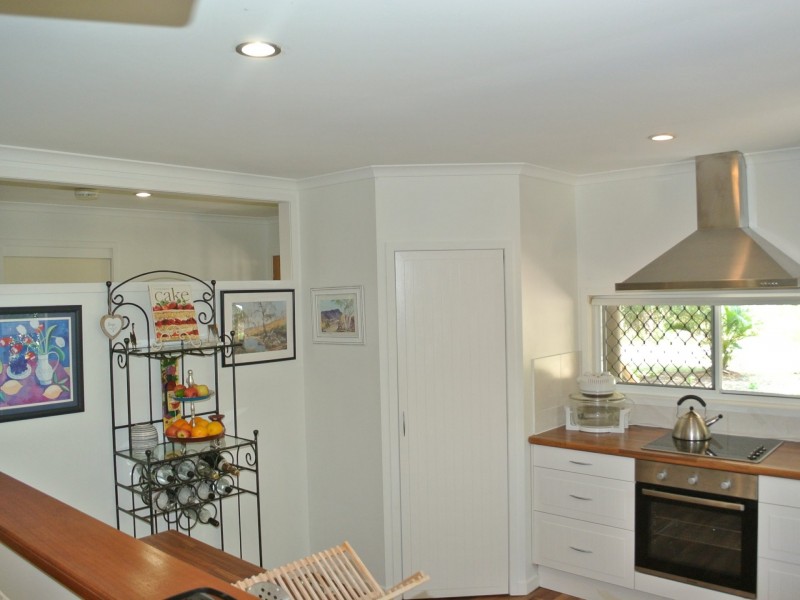 56 Alexander Street, Macleay Island QLD 4184