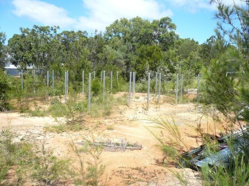 20-22 Hastings Tce, Macleay Island QLD 4184