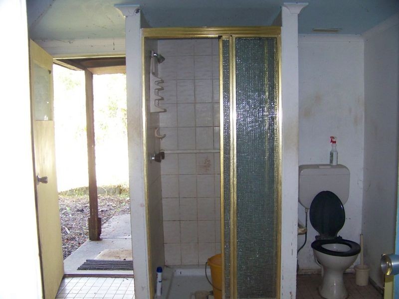 8 Nugent, Macleay Island QLD 4184