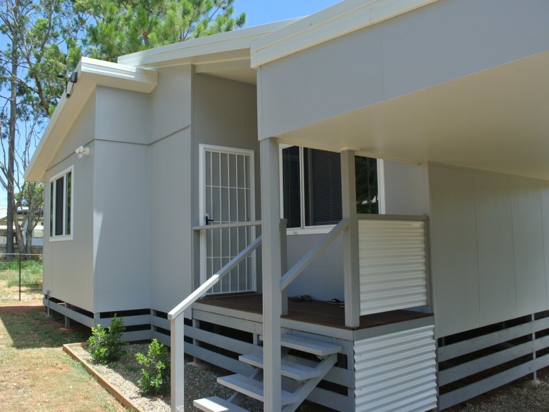 1 Vine Street, Macleay Island QLD 4184