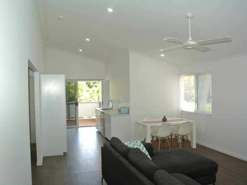 1 Vine Street, Macleay Island QLD 4184