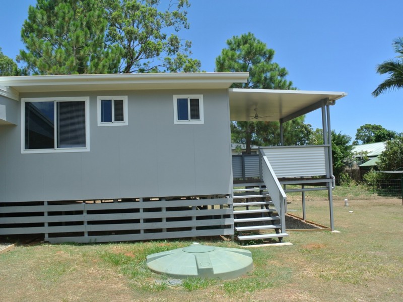1 Vine Street, Macleay Island QLD 4184