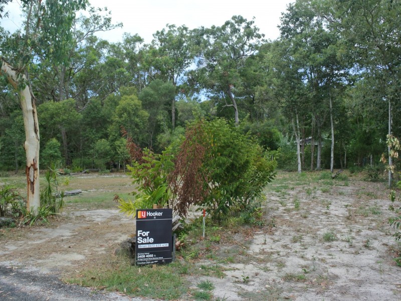 12 Dinjerra Street, Macleay Island QLD 4184