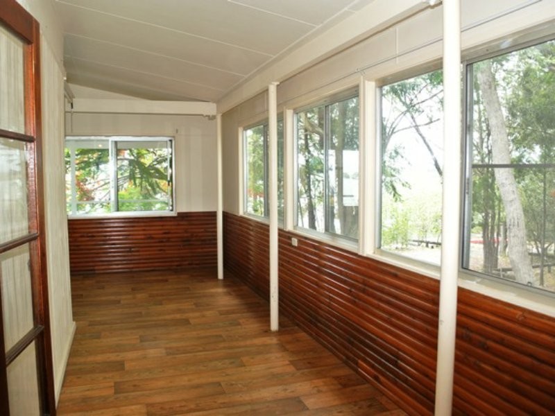 11 Zelma Court, Macleay Island QLD 4184