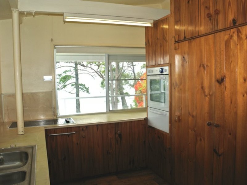 11 Zelma Court, Macleay Island QLD 4184