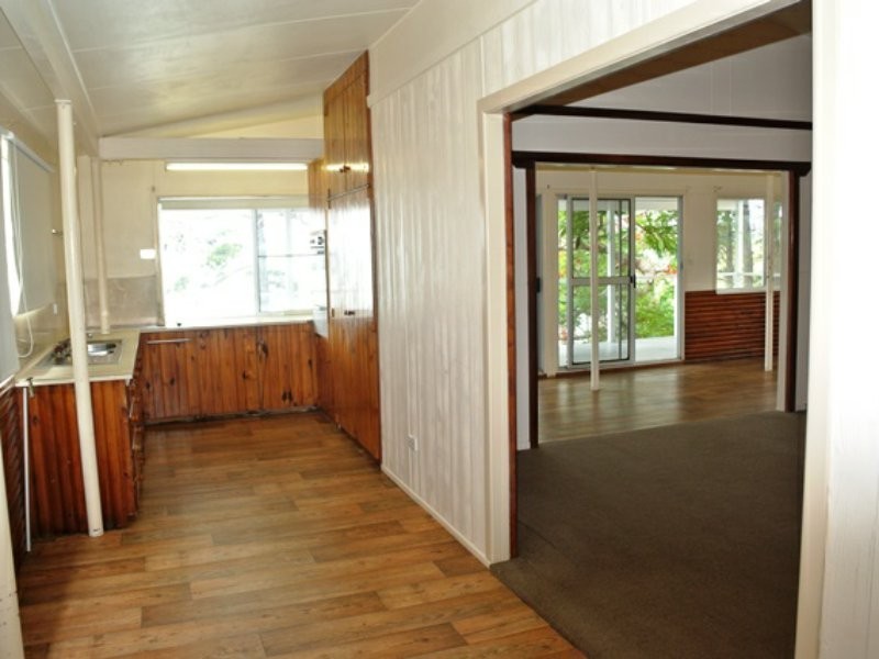 11 Zelma Court, Macleay Island QLD 4184