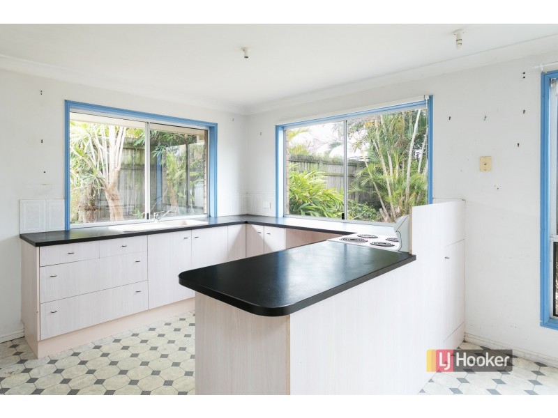 3 Bottlebrush Court, Victoria Point QLD 4165
