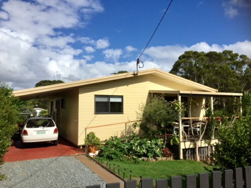 17 Coffea Street, Macleay Island QLD 4184