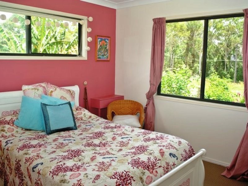 17 Coffea Street, Macleay Island QLD 4184