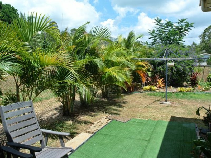 17 Coffea Street, Macleay Island QLD 4184