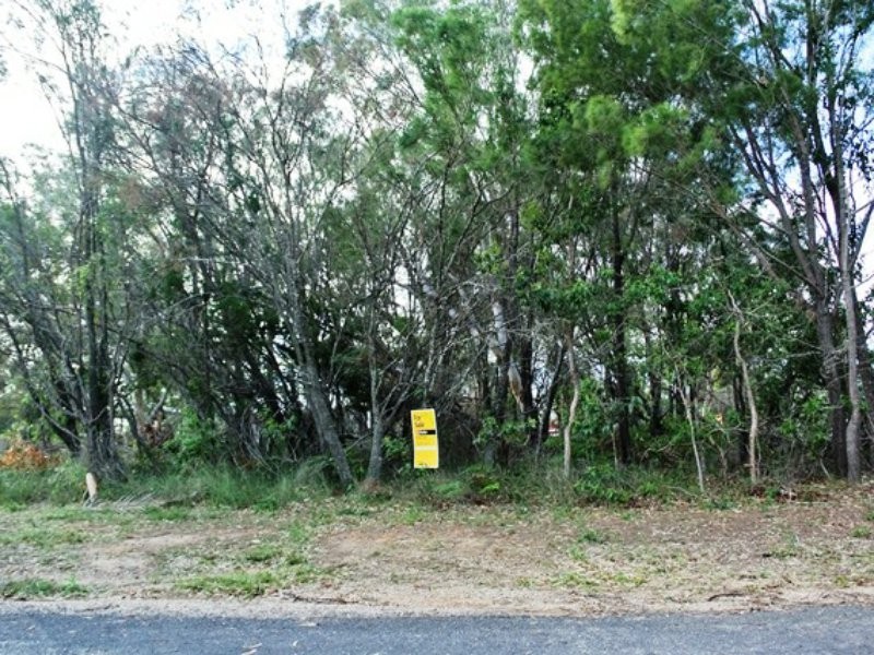 33 Jane Street, Macleay Island QLD 4184