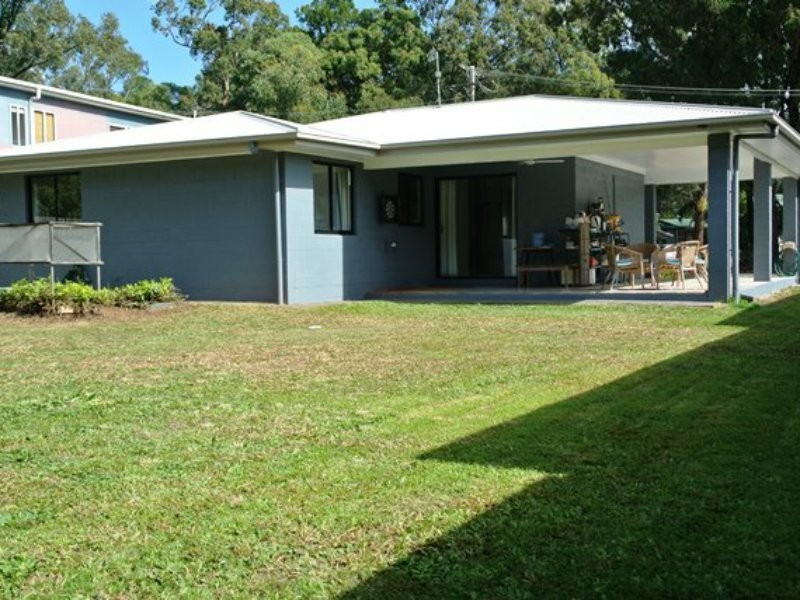 4 Citron Street, Macleay Island QLD 4184