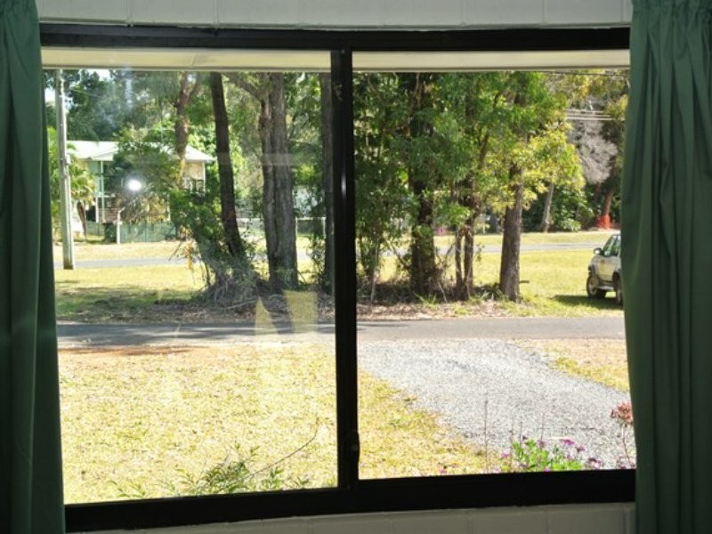 4 Citron Street, Macleay Island QLD 4184