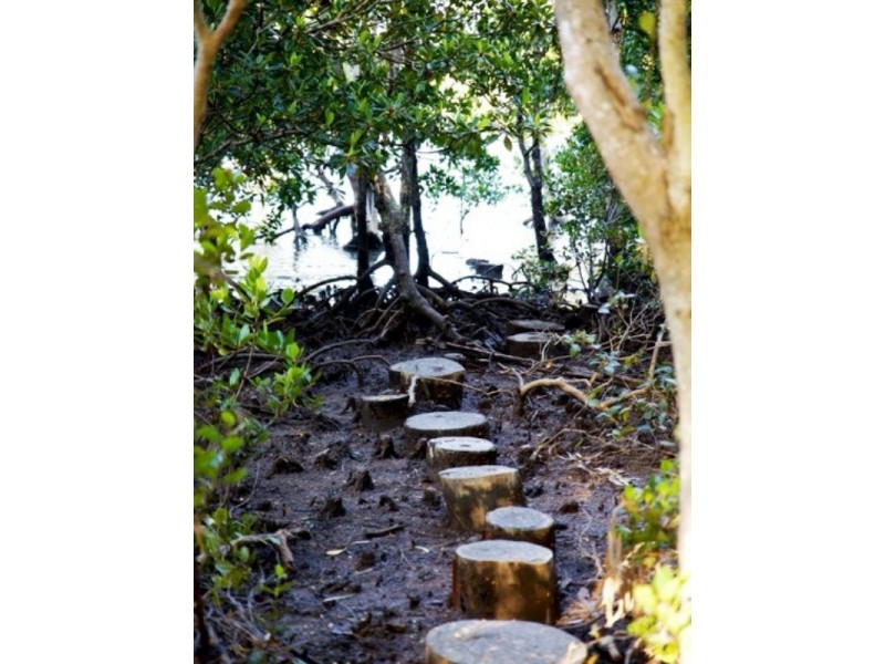 2 Keith St, Macleay Island QLD 4184