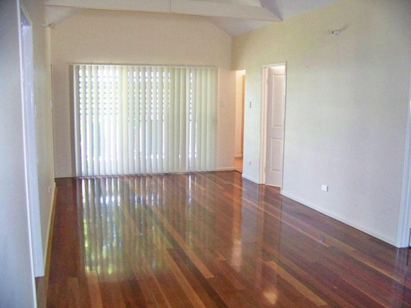 2 Noogie Street., Macleay Island QLD 4184