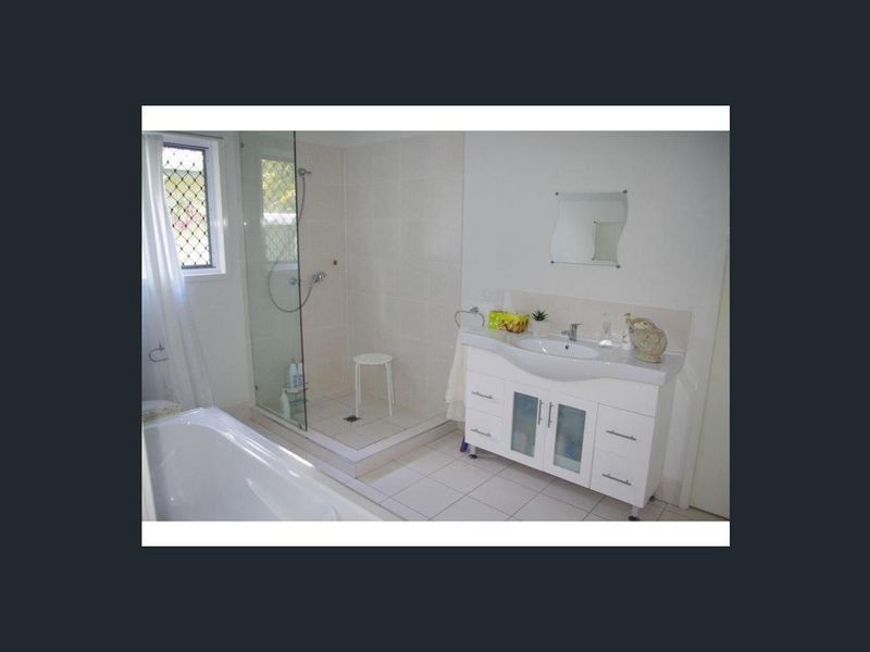 56 Alexander Street, Macleay Island QLD 4184