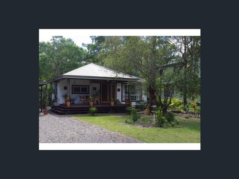 56 Alexander Street, Macleay Island QLD 4184