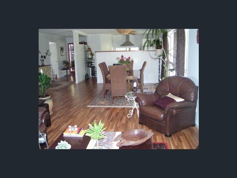 56 Alexander Street, Macleay Island QLD 4184