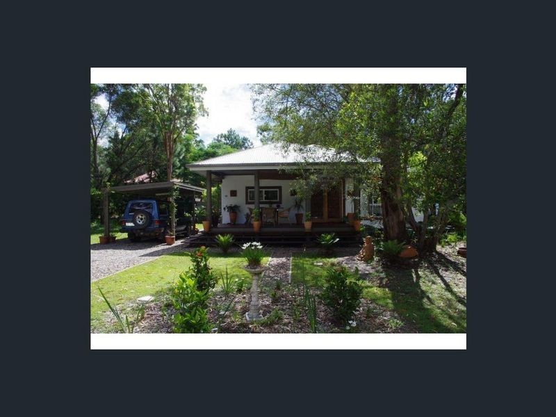 56 Alexander Street, Macleay Island QLD 4184