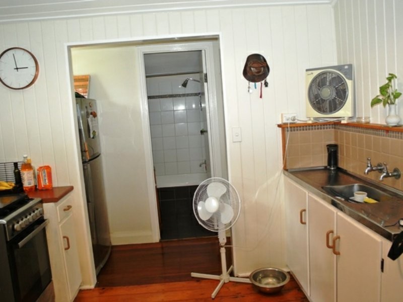 17 Pecan Street, Macleay Island QLD 4184