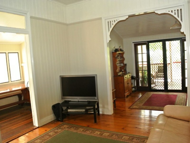 17 Pecan Street, Macleay Island QLD 4184