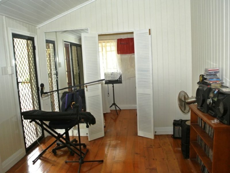 17 Pecan Street, Macleay Island QLD 4184
