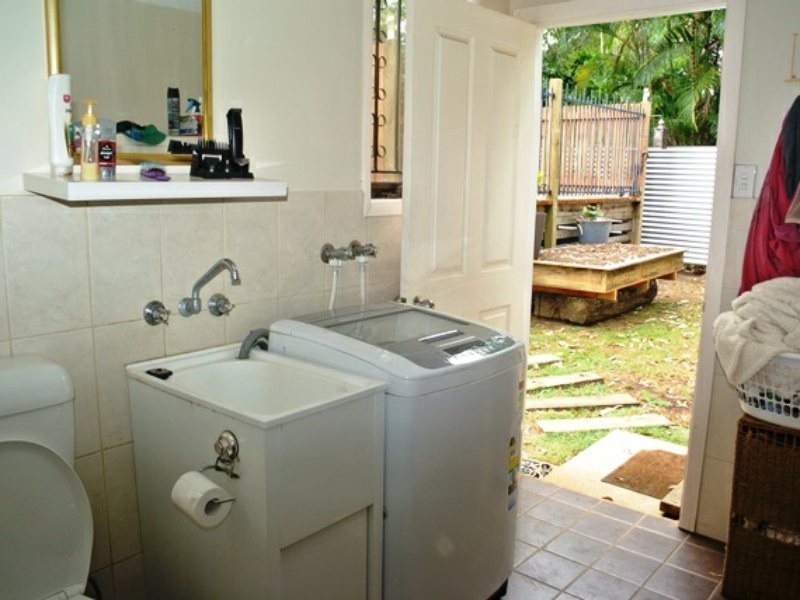 17 Pecan Street, Macleay Island QLD 4184