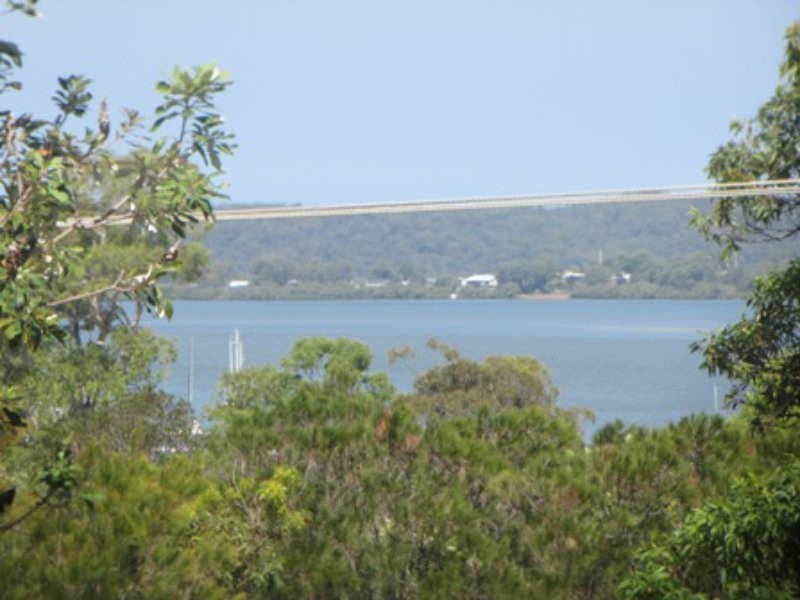 1 Percival Street, Macleay Island QLD 4184