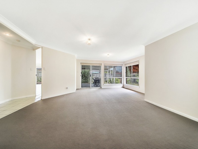 6 PINELANDS CIRCUIT, Redland Bay QLD 4165