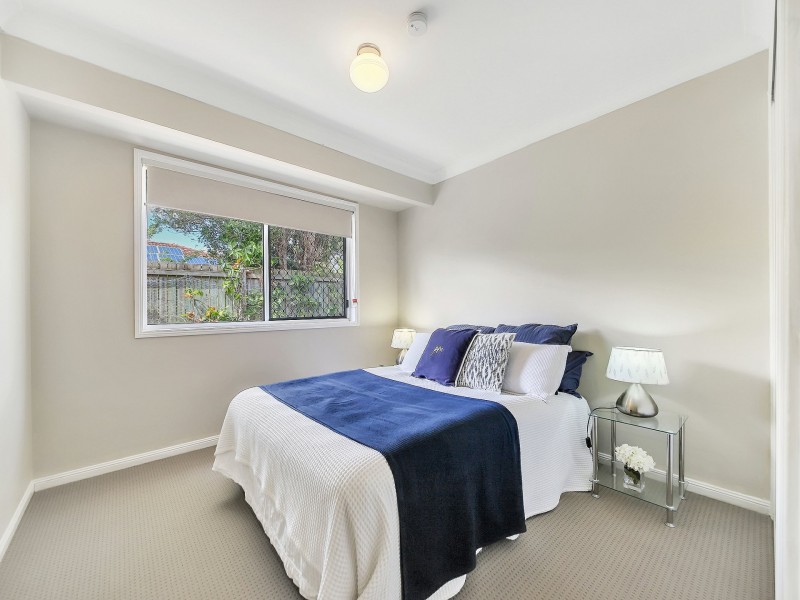 6 PINELANDS CIRCUIT, Redland Bay QLD 4165